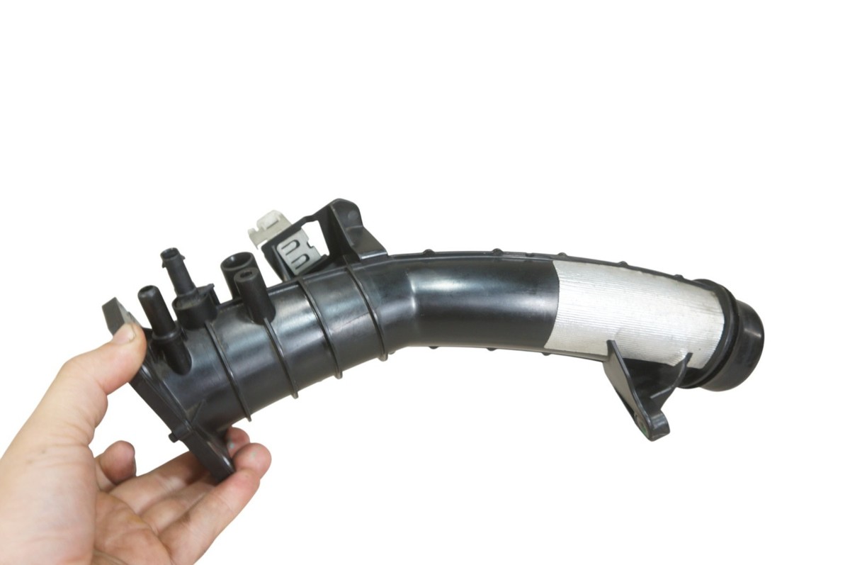 2014-2020 mercedes x156 gla250 cla250 air intake duct hose pipe 27009008... - $69.87