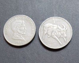  Two Philippine 1 Piso Coins Jose Rizal / Anoa Mindorensis (Tamaraw) 1985 1989 - £3.87 GBP