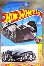 2023 Hot Wheels #157 Hw Art Cars 10/10 Cloak And Dagger Black w/White Wheels - £5.90 GBP