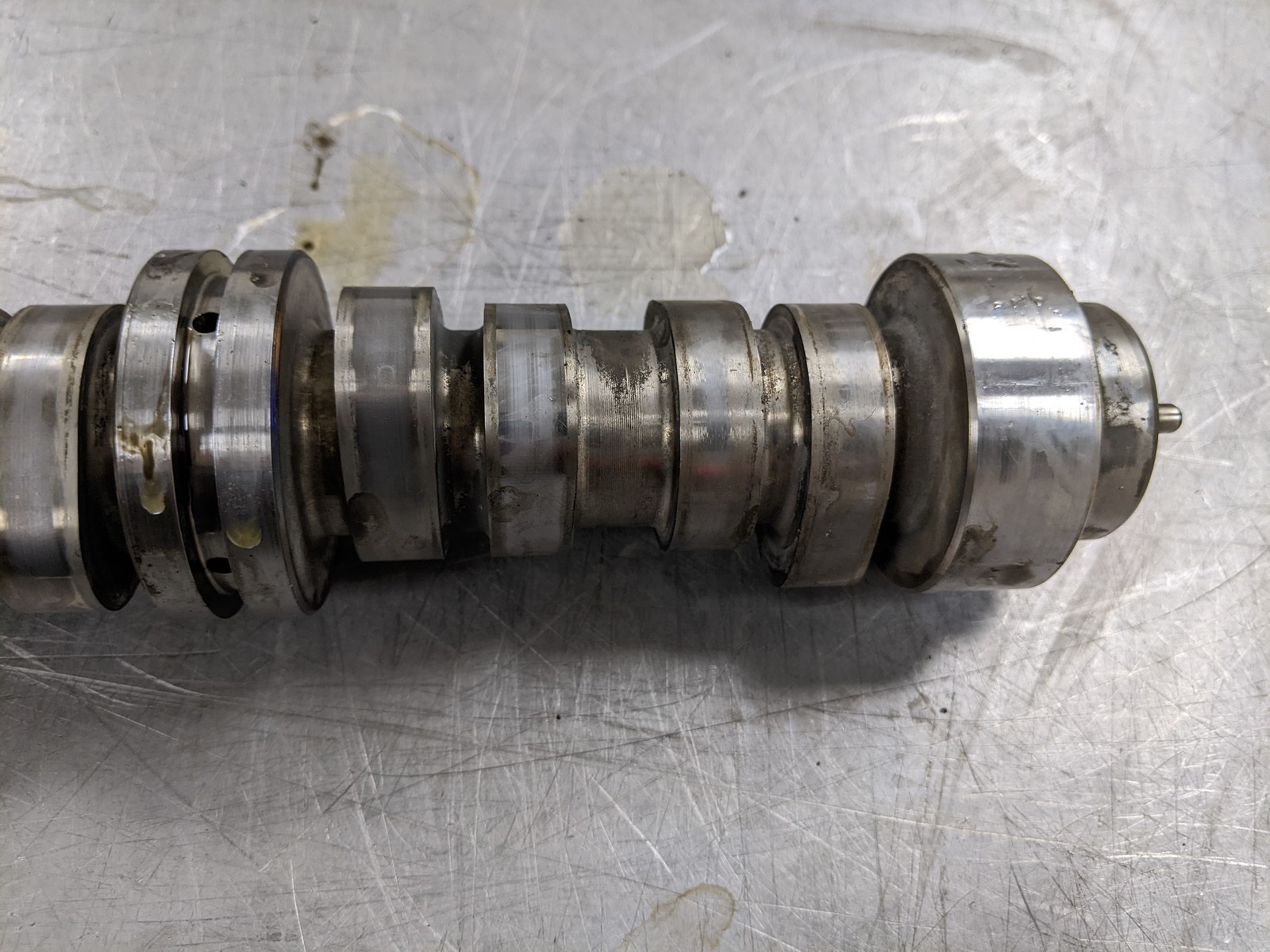 Camshaft For 11-18 Chevrolet Silverado 2500 HD  6.0 Item image 3