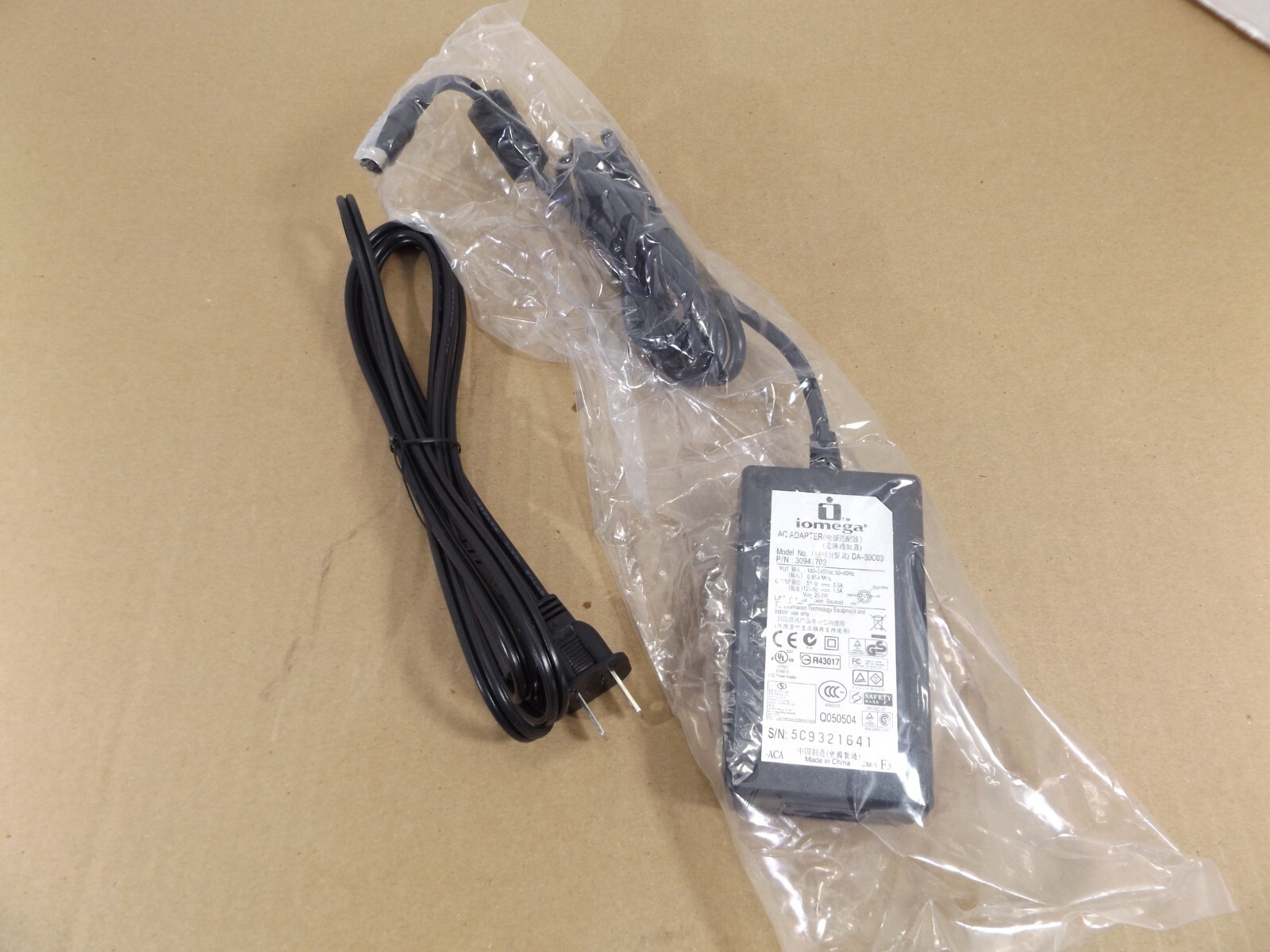 iOmega Network Hard Drive Power Adapter DA-30C03 Output 5 Vdc 12Vdc New ... - $17.82