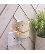 Star Wax warmer in rustic white tin - Plug In - $38.29 CAD