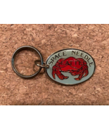 Vintage Seattle Space Needle Souvenir Crab Enameled Keychain Collectible - $129.35 MXN
