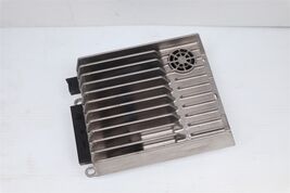 Mercedes Benz Harman Becker Radio Stereo Audio Amplifier M/N 9066 image 2