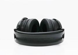 Razer Nari Essential RC30-026901 Wireless Gaming Headset Black with dongle image 5