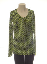 Under Armour Green & Black Printed Long Sleeve Fitted Shirt Women's NWT - $39.99