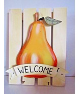Vintage~Pear~Wood Wall Plaque~Metal Hooks 4 Keys~Super Cute~Kitchen Deco... - $10.12