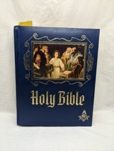 Freemason Holy Bible Master Reference Edirion Hierloom Bible Publishers - £77.43 GBP