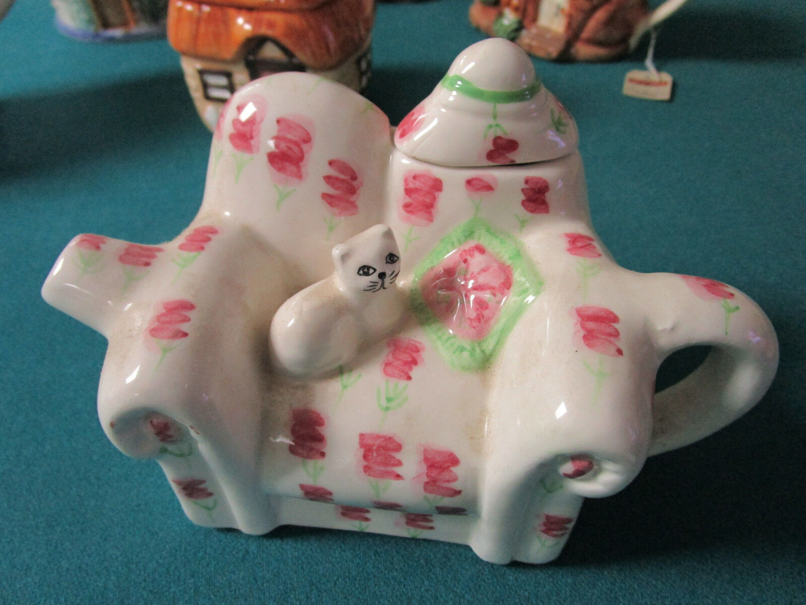 LOT OF 5 TEAPOT AND CREAMER COUNTRY COTTAGE DECOR 6 PCS  - $80.18