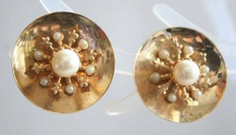 Elegant Baroque Faux Pearl Gold-tone Clip Earrings 1960s vintage - £9.83 GBP
