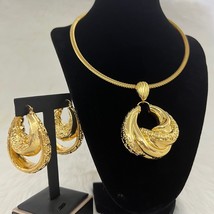 Fashion Ladies Jewelry Set Necklace Earring And Pendant Set African Dubai Golden - £42.36 GBP