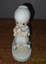 Precious Moments 1979 "The Purr-fect Grandma" Figurine - $37.00