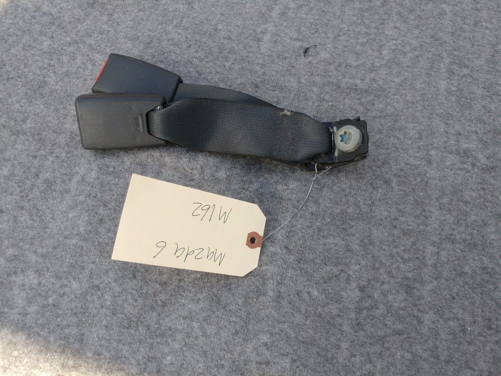 2006-2007 MAZDA 6 PASSENGER RIGHT REAR SEAT BELT BUCKLE M162 - $41.39