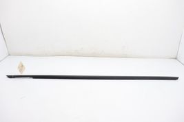 10-15 CHEVROLET CAMARO RH RIGHT PASSENGER DOOR MOLDING TRIM E1945 image 11