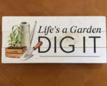 Two garden plaques and a food kitchen towel - £6.40 GBP
