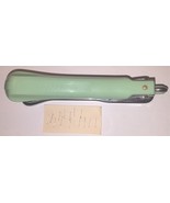 Vintage 1960s Aceliner Model 502 chrome/aqua functioning stapler &amp; staples - $475.17 MXN