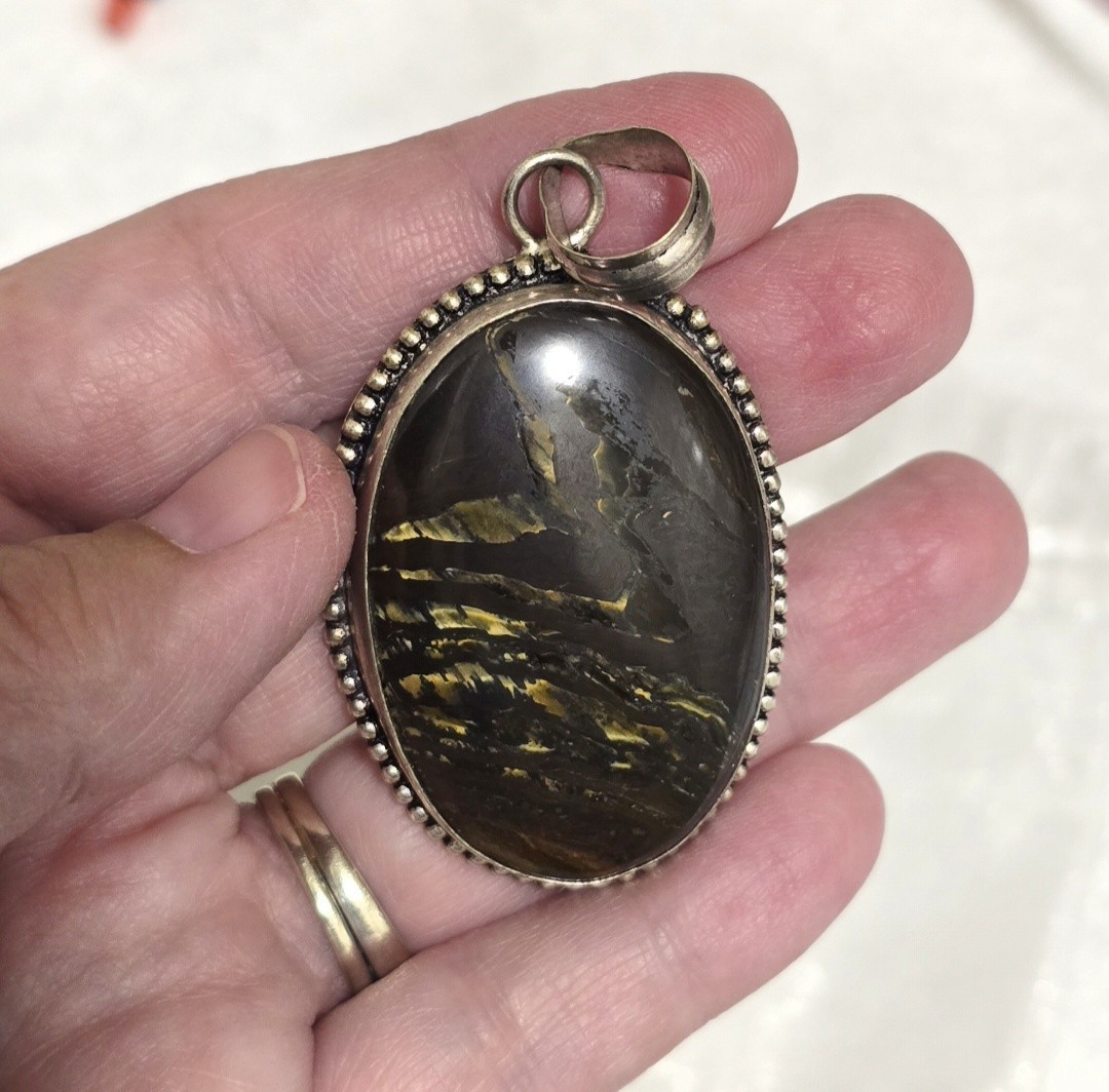 VTG Sterling Silver 925 Tiger Iron Pendant Oval Cabochon Beaded Setting 26g Item image 4