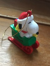 Whitman’s Candies PVC Snoopy &amp; Woodstock Peanuts in Christmas Sleigh Tree Orname - £6.86 GBP