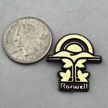 Roswell NM Vintage Pin Plastic Gold and Black - £10.32 GBP