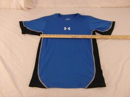Children Youth Boy's Under Armour Black Blue White Workout Gym Shirt 30365 - $12.02