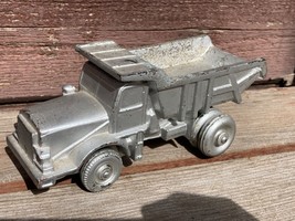 Vtg Euclid Cast Metal Heavy Duty Dump Truck Desk Model Toy - £38.84 GBP