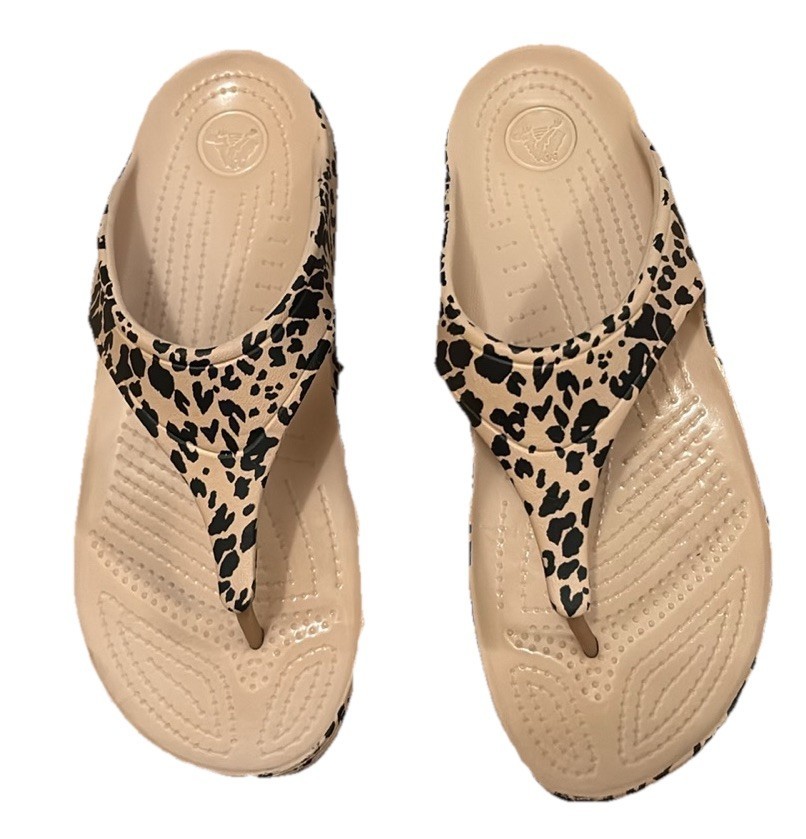 Crocs Kadee II Leopard Beige Women Leopard Flip Flop  Comfy Light Size 10 W - $23.76