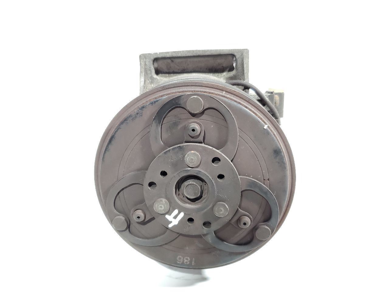 2002 2003 2004 2005 2006 2007 2008 Volvo S60 OEM AC Compressor 8708581 Item image 2