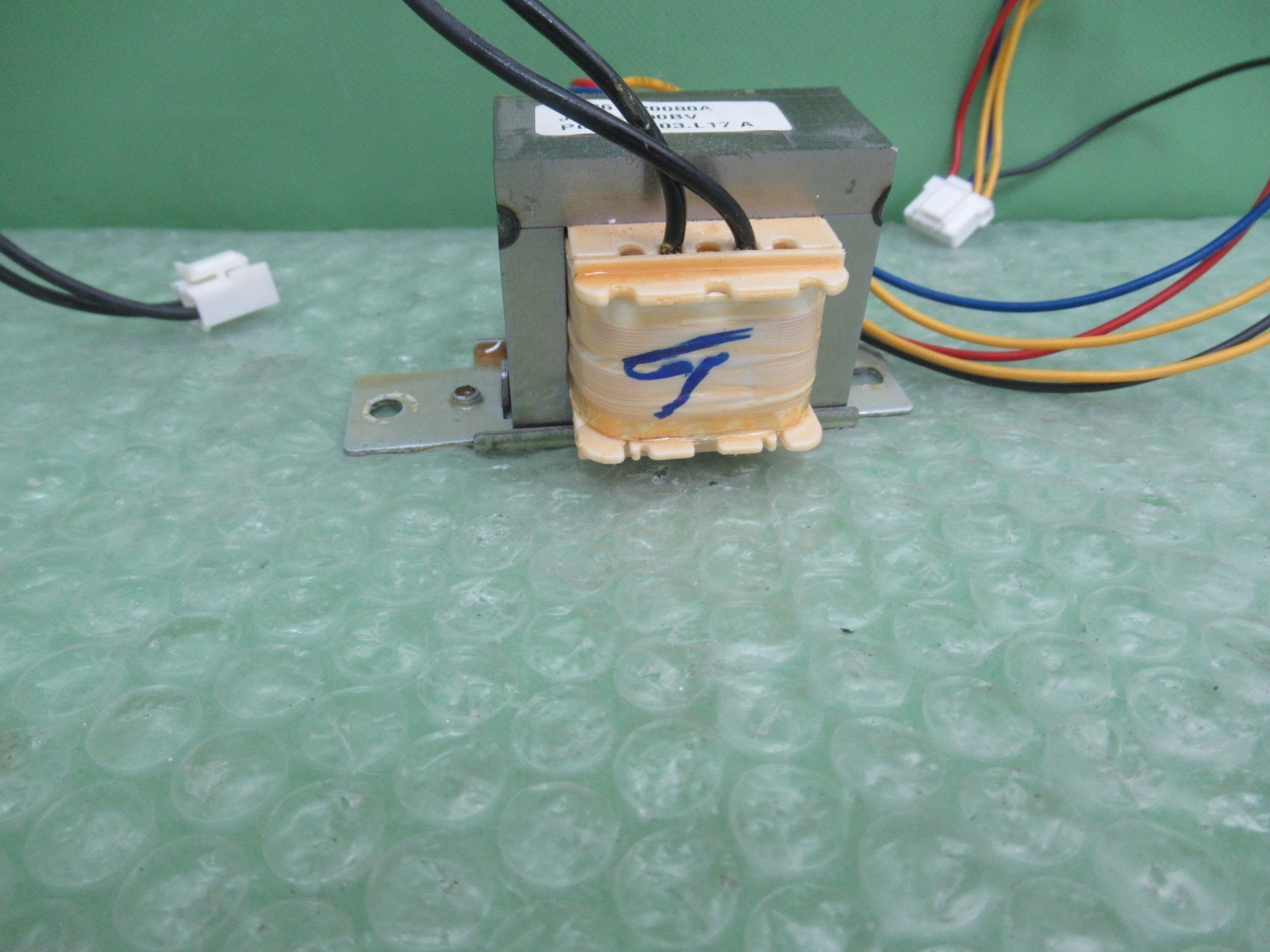 WB27X1109 WB27X1042 OEM GE Microwave Transformer Item image 3