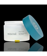 LALINE-  Mineral Body scrub 250 grams - €27,70 EUR