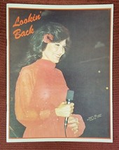 Loretta Lynn - Vintage Lookin&#39; Back Concert Program Tour Book Vg+ To Mint Minus - £15.69 GBP