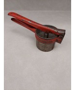 Handy Things Red Potato Ricer Masher Ludington Michigan about 10.5&quot; Long... - $466.61 MXN
