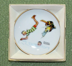 Vintage Norman Rockwell Mini Plate Collection Cooling Off Summer 1984 509 - £8.47 GBP