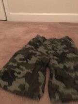 Basic Editions Shorts Boys Green Camouflage Size XL (14-16) - $38.61 CAD