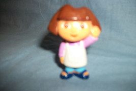 2005 Dora The Explorer PVC Figure White Apron Viacom Mattel 2 1/4&quot; - £1.21 GBP