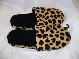 Women&#39;s Wal Mart Brand Slippers Leopard Animal Print Size Small 5-6 NEW - £7.75 GBP