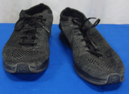 EUC DESIGNER NIKE FLYKNIT RACER LACE UP BREATHABLE BLACK RACER SHOES SIZE 8 - $21.03