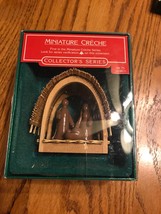 Hallmark Keepsake Ornament Miniature Creche Collectors First In Series 1985 - £11.42 GBP