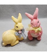 Easter Bunny Rabbits Pink Standing Yellow Sitting Plastic Knitted Croche... - €19,63 EUR