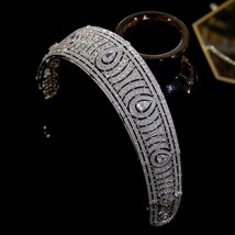 European Classic Cubic Zirconia Tiara Royal Princess Wedding Headpiece Bridal Ti - £97.76 GBP