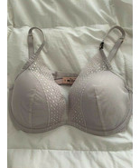 VICTORIA&#39;S SECRET Incredible By Victoria Lace Lightly Lined Plunge Bra 3... - $24.99