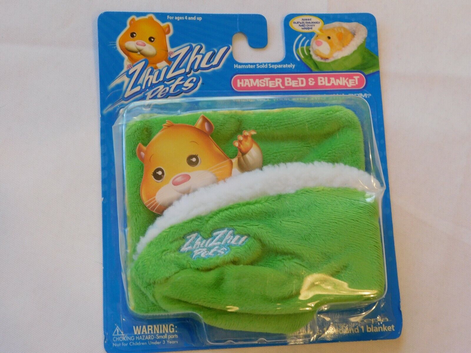 Primary image for Zhu Zhu Pets Hamster Bed and Blanket Green NIP New In Package Ages 4+ NOS