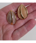 Vintage NAPIER Clip On Earrrings, Warm Peach and Gold Tone Marked 1&quot; - $420.86 MXN