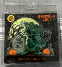 isneystore.com - Hitchhiking Ghosts Halloween 2013 Jumbo Pin -, LE 500,  - $350.00