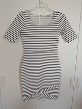 Charlotte Russe Ladies Ss Fitted Striped DRESS-JR. S-BACK ZIP-BARELY WORN-CUTE - £5.47 GBP