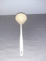 Vintage Foley Almond Beige Nylon Plastic Ladle 11.25” - £7.02 GBP