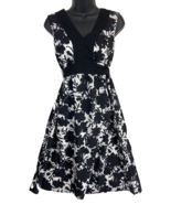 George ME Designed by Mark Eisen Women&#39;s Size 6 Black &amp; White Floral Dress - $15.57 CAD