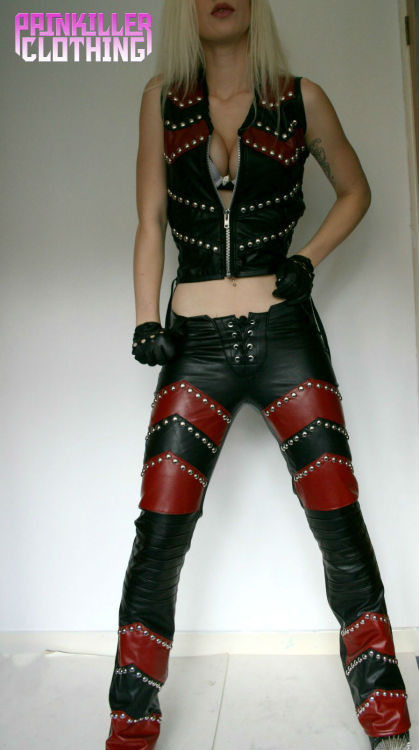 Women Black And Maroon Zipper Studded  Genuine Leather  Pants Mono ectric,