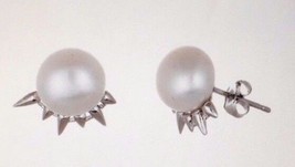 18K White Gold and Fresh Water Pearl and Spike Earring - £7.46 GBP