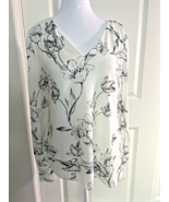 White House Black Market, Long Sleeve Cuff Satin Shirt, Size L, Pre-Owned - $24.61 CAD