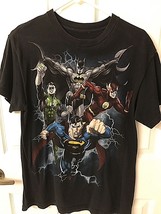 DC COMICS JUSTICE LEAGUE Super Hero Black T Shirt Boys Size MEDIUM - $12.18